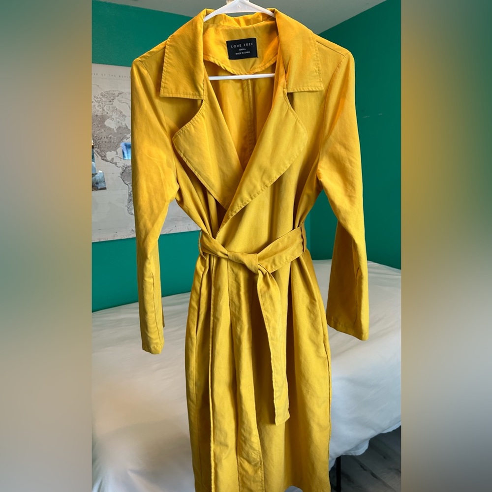 A lightweight summer/spring coat.